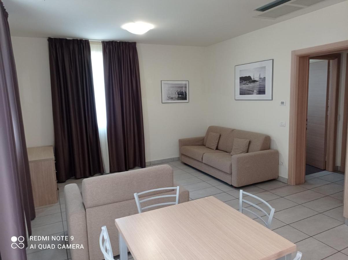 Residence Belmare Rimini Buitenkant foto