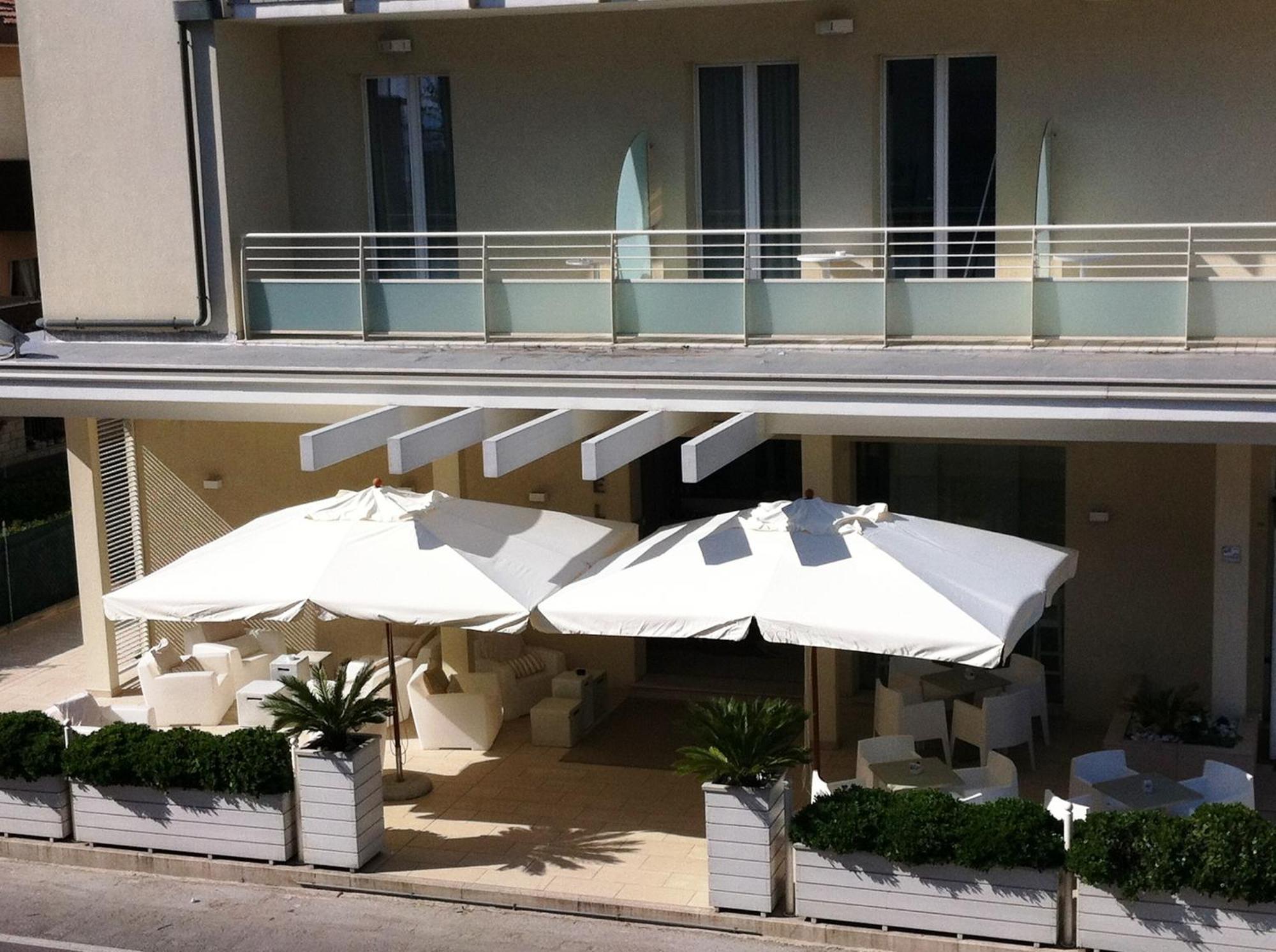 Residence Belmare Rimini Buitenkant foto