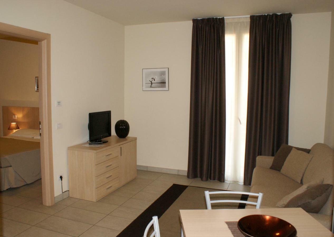 Residence Belmare Rimini Buitenkant foto